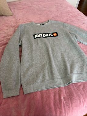 Nike Gray Crewneck Sweatshirt with 'Just Do It.' Chest Logo